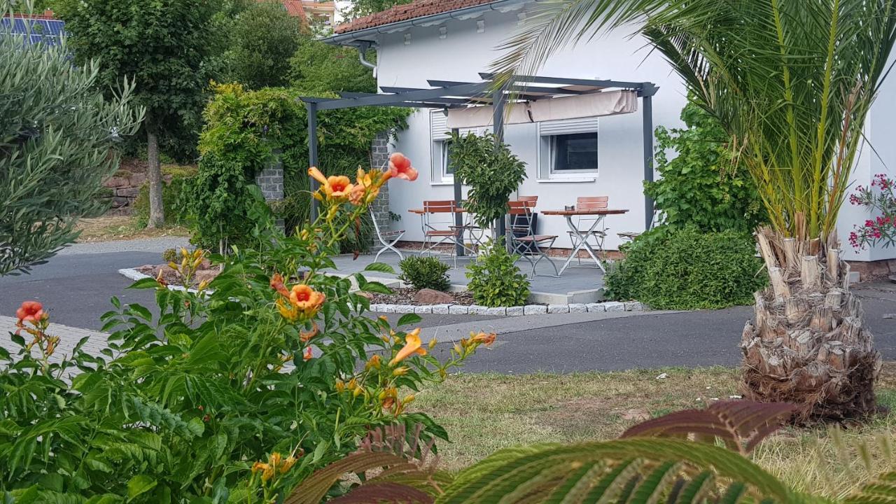 Travelers Home Hasloch  Exterior foto